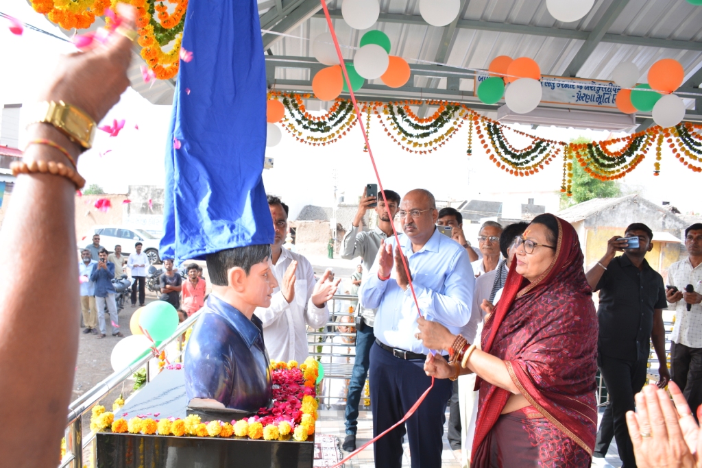 first time in the country, the construction of Smriti Chowk for the permanent remembrance of the organ donor and the unveiling of the statue of the organ donor was the first event in the country.