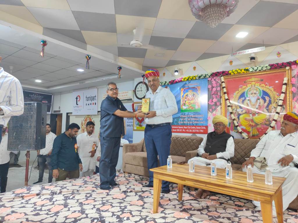 Our Founder & President Shri Nilesh Mandlewala attended the 48th Annual Vishwakarma Jayanthi Program organized by Shri Rajasthan Vishwakarma Mandir (Suthar Samaj) Surat