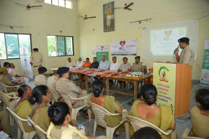 District Police Anand (Khambhat Division) at 42 gam patel samaj vadi Khambhat