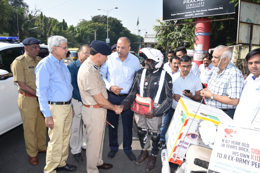 Bharat Organ Yatra Mr Pramod Laxman Mahajan Flag of Ceremony Organized by Donate Life.
