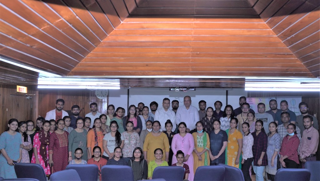 Nilesh Mandlewala Founder and President of Donate Life were invited as faculty in NOTTO Transplant Coordination Basic Training Program organized by IKDRC-ITS Ahmedabad.
