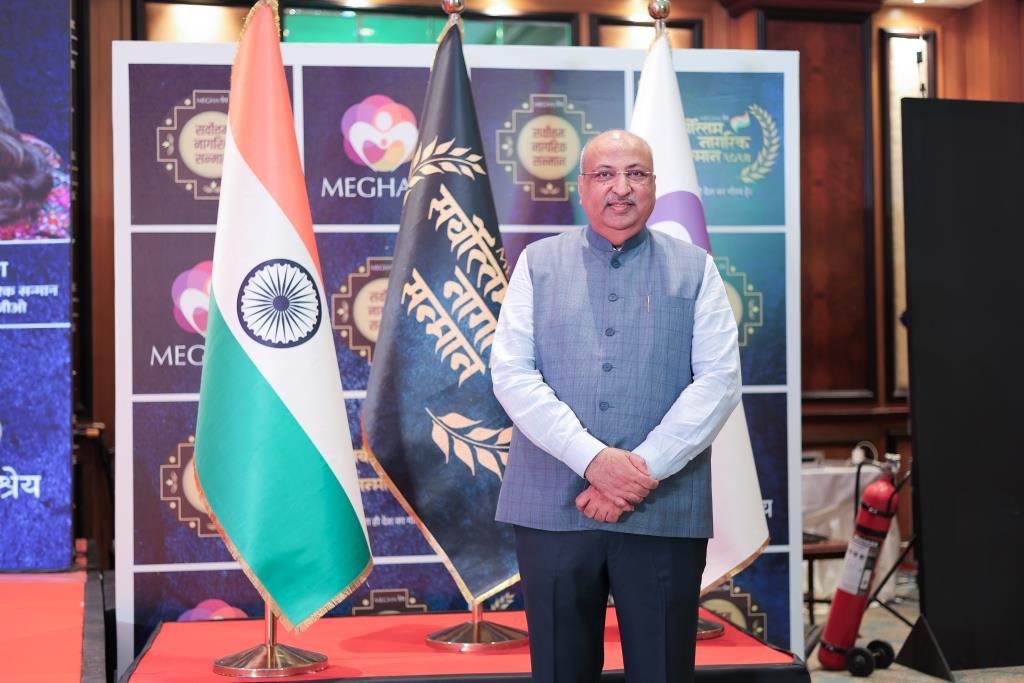 Donate Life Founder & President Mr. Nilesh Mandlewala felicitated by Meghashrey NGO