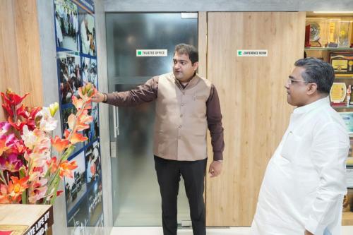 02 WhatsApp Image 2025-03-20 at 4.27.27 PM (1)