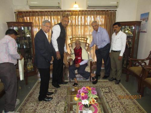 Shri Hemant Desai, Donate Life, Surat 24-1-17(2)