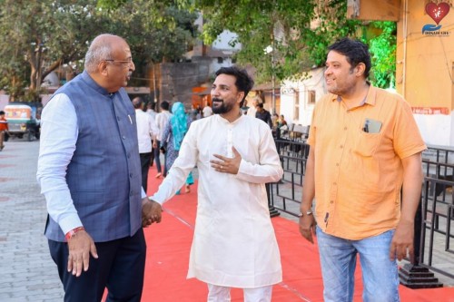 A special invitation was extended to Padma Shri Nilesh Mandlewala by Shri Patali Hanuman Temple.