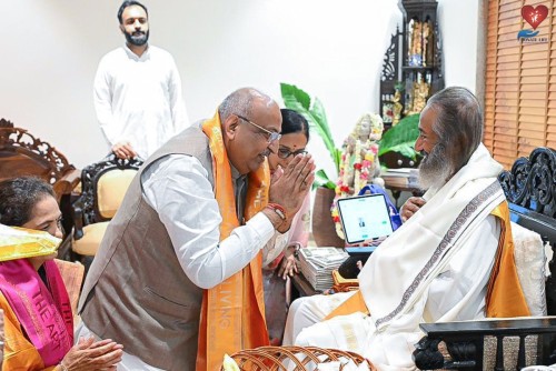Team Donate Life Meet Shri Shri Ravishankar ji Maharaj at Banglore