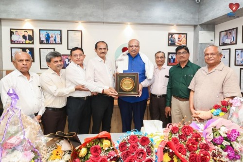 Members of Surat Diamond Association congratulated Nileshbhai Mandlewala after the announcement of the Padma Shri award by the Government of India.