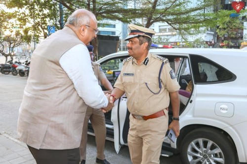 Gujarat DGP Dr. K. L. N. Rao visit to the Donate Life office.