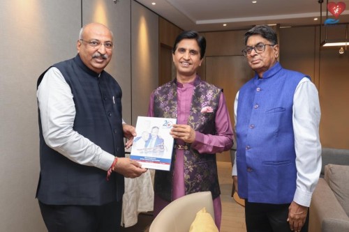 Indian Hindi poet Dr. Kumar Vishwas Meet Padma Shri Nilesh Mandlewala