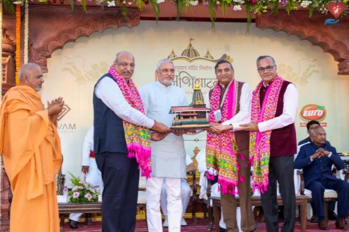 Padma Shri Nilesh Mandlewala attended the Nirman Yagya of 311 Hanuman Temples organized by Sri Ramakrishna Knowledge Foundation
