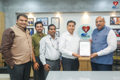 Members of IPCO TOKYO congratulated Nileshbhai Mandlewala after the announcement of the Padma Shri award by the Government of India.