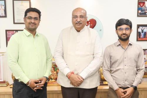 Members of Reliance General Insurance congratulated Nileshbhai Mandlewala after the announcement of the Padma Shri award by the Government of India.