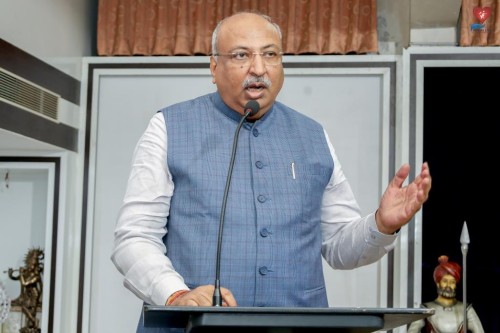 Padma Shri Nilesh Mandlewala spoke about organ donation awareness at the 'Mahila sanman samaroh' organized by Presidency School on the occasion of 'International Women's Day'.